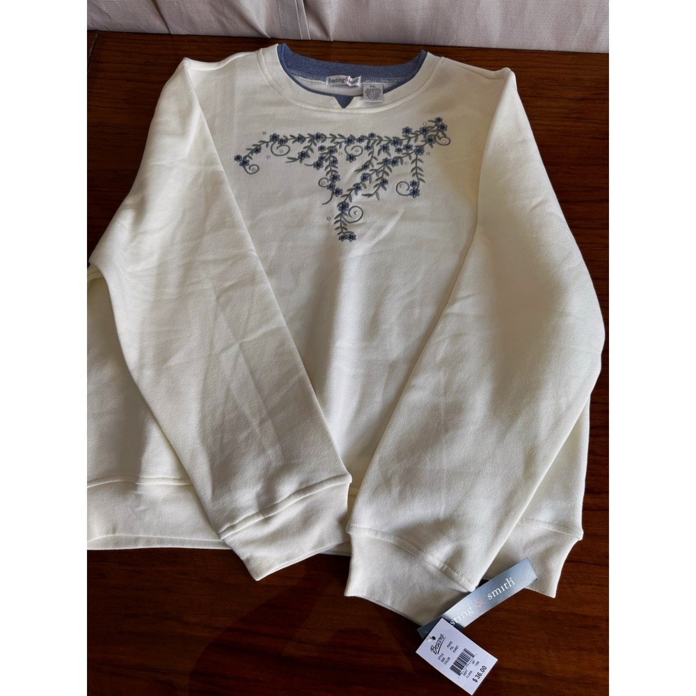 Hasting & Smith Petites PXL Egret Pullover Sweatshirt Floral Embroidered P207D